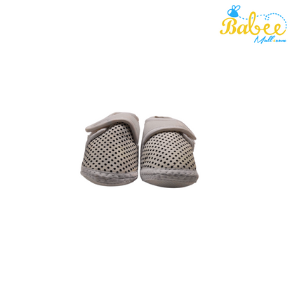 Stylish Newborn Baby Shoes - The Perfect First Steps in Style and Comfort 0-12 Month's (White)